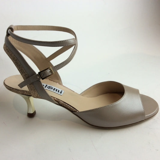 Alagalomi "Nina" Size 8 (38)